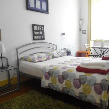 Refuge In Santa Marta Konukevi Lisboa