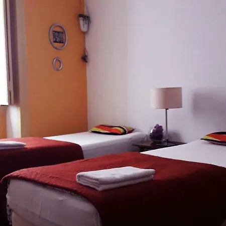 بيت ضيافة Refuge In Santa Marta Lisboa