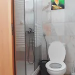 Πανσιόν Refuge In Santa Marta 2*
